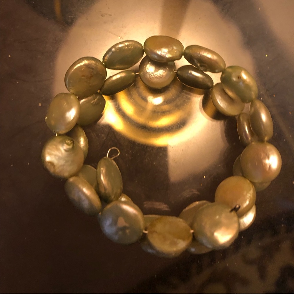 Flat Pearl Memory Wire Bracelet- 671 $25 or $20 w/offer